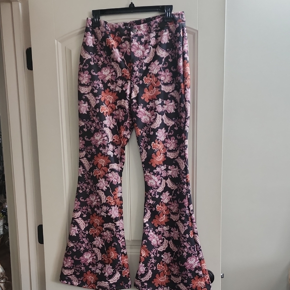 Forever 21 Kids Floral Bell-Bottom Pants - Black and Pink